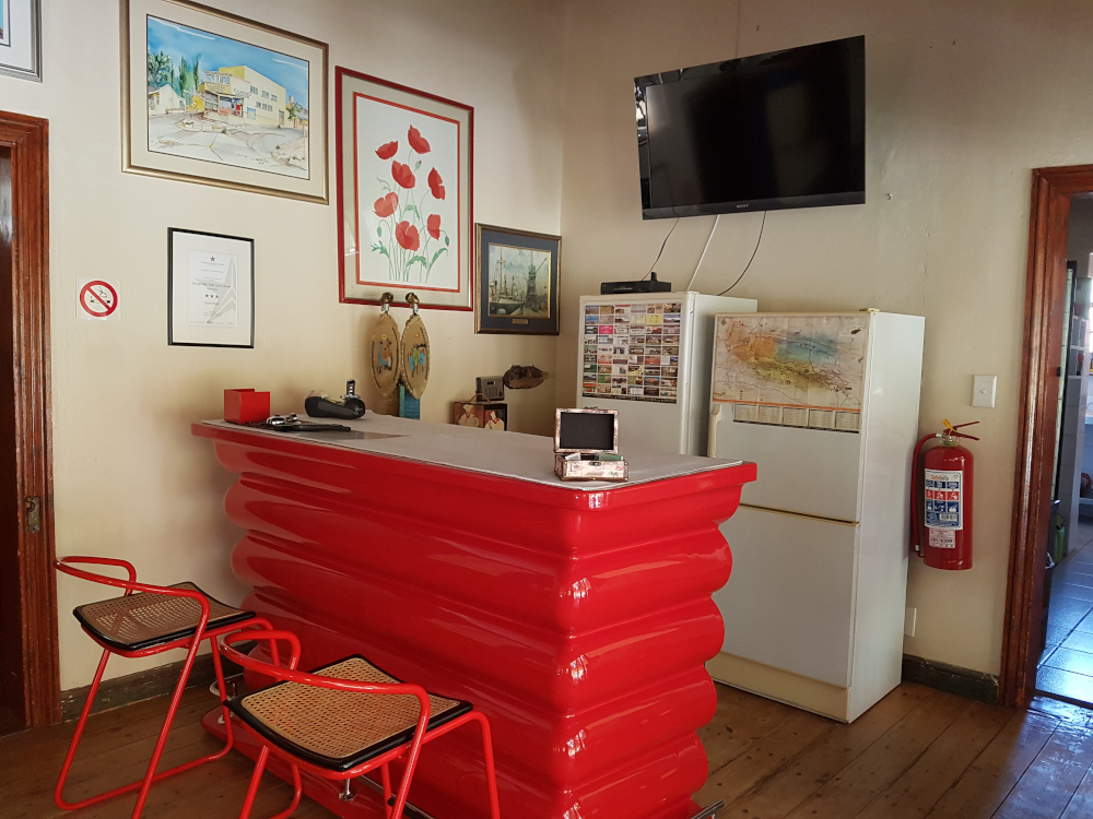 Steytlerville Guest House and accommodation bar